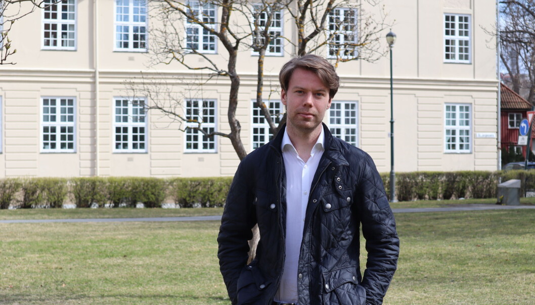 Innleggsforfatter mener forsknings- og høyre utdanningsministeren er mer opptatt av å sparke Forskningsrådet enn han er studentvelferd. Innleggsforfatter mener forsknings- og høyre utdanningsministeren er mer opptatt av å sparke Forskningsrådet enn han er studentvelferd.