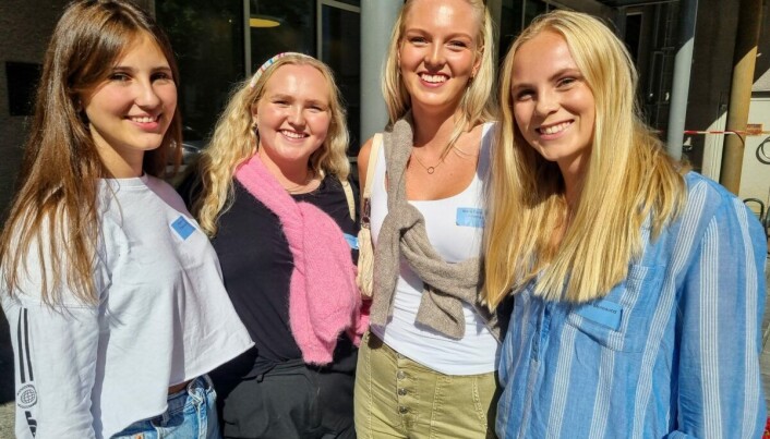 Nye studenter på Fornybar energi; Ida Storesund fra Bergen, Marie Fredrikke Andersen fra Moss, Oda Skaar fra Oslo og Malene Thorkildsen fra Karmøy. Nye studenter på Fornybar energi; Ida Storesund fra Bergen, Marie Fredrikke Andersen fra Moss, Oda Skaar fra Oslo og Malene Thorkildsen fra Karmøy.