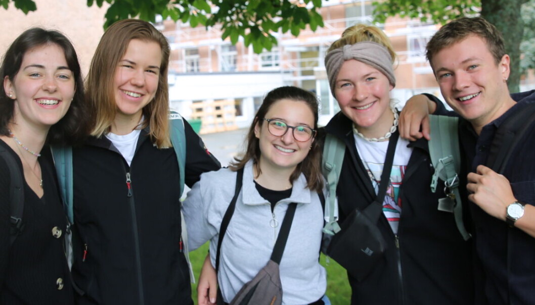 De nye utvekslingsstudentene fra Tyskland syns godt om velkomstprogrammet til internasjonale studenter. F.v. Hanna Hinke, Merit Städler, Luca Janine Andreas, Julia Peterk og Jelle Oellerich. De nye utvekslingsstudentene fra Tyskland syns godt om velkomstprogrammet til internasjonale studenter. F.v. Hanna Hinke, Merit Städler, Luca Janine Andreas, Julia Peterk og Jelle Oellerich.