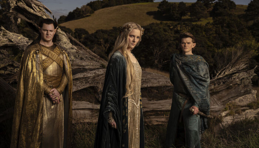 Tolkien har få beskrivelser av utseende på skapninger i verkene sine som alvene. Her et bilde fra den nye serien. Tolkien har få beskrivelser av utseende på skapninger i verkene sine som alvene. Her et bilde fra den nye serien.
