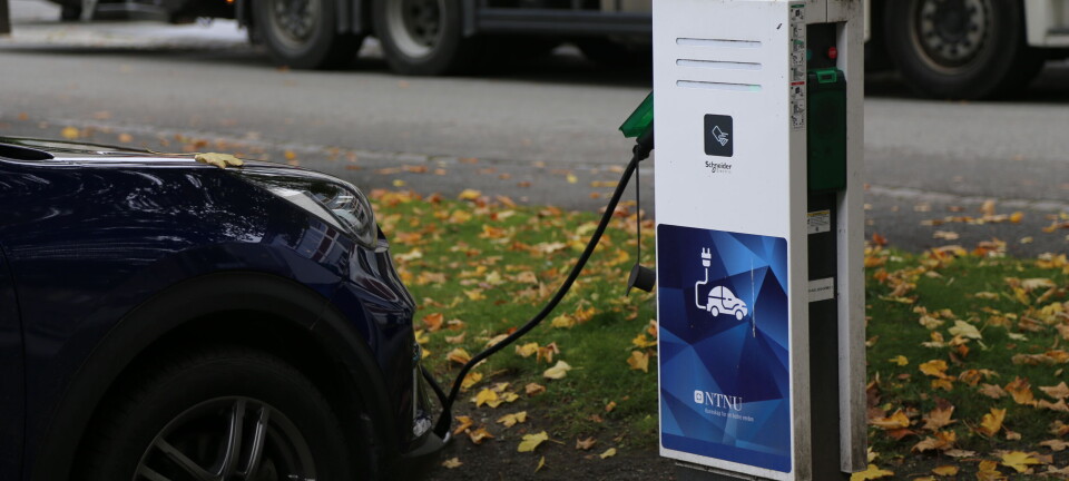 Kritiserer nye parkeringsregler: - Vanskeligere for ansatte med barn