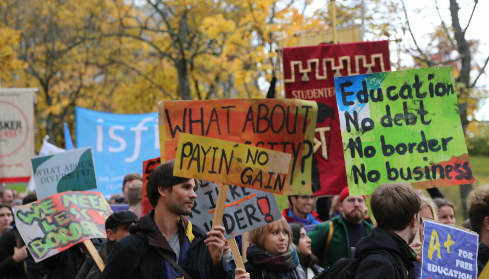 Bildet er fra demonstrasjonene mot skolepenger for internasjonale studenter høsten 2022.
