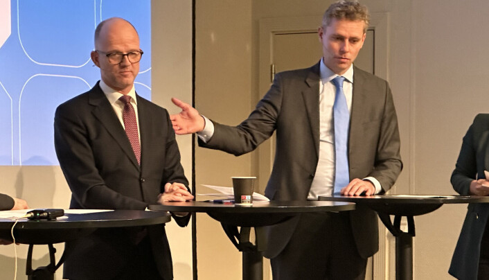 Man må kunne forvente mer samfunnsnyttig forskning fra universitetene, og de må bli flinkere til å kommersialisere forskningen sin. Her var NHO-direktør Ole Erik Almlid og minister Ola Borten Moe samstemte. Man må kunne forvente mer samfunnsnyttig forskning fra universitetene, og de må bli flinkere til å kommersialisere forskningen sin. Her var NHO-direktør Ole Erik Almlid og minister Ola Borten Moe samstemte.