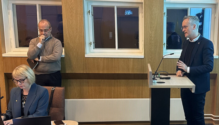 Statsbyggs John Arnt Vatnan og Marius Tunstad orienterte om dagssituasjonen for byggeprosjektet. Statsbyggs John Arnt Vatnan og Marius Tunstad orienterte om dagssituasjonen for byggeprosjektet.