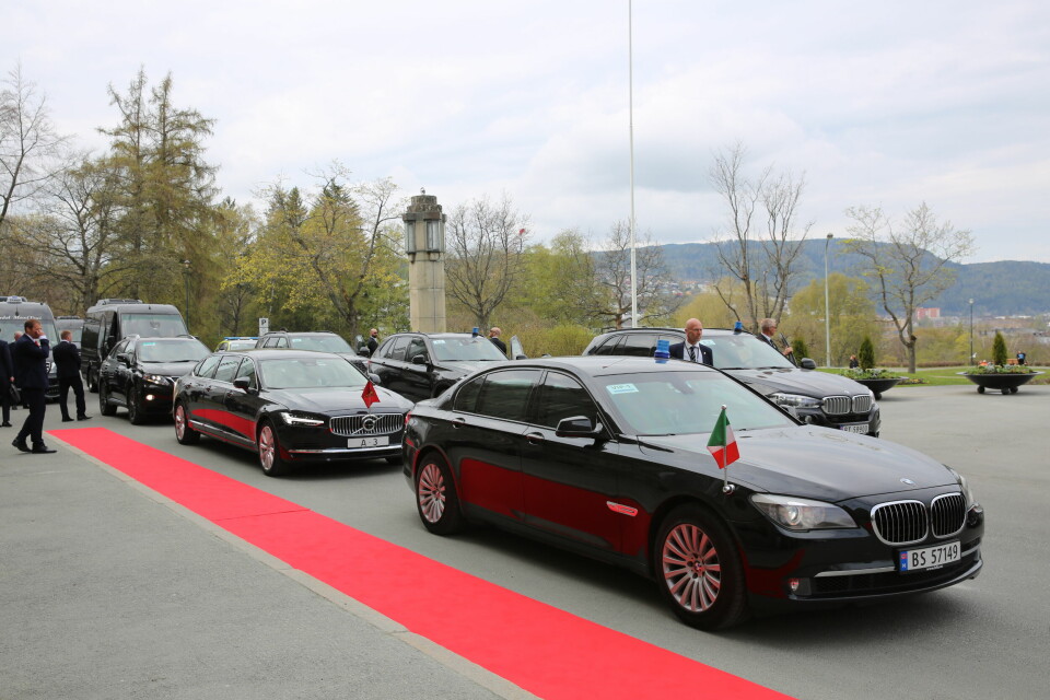 Presidentens konvoy turet videre fra Gløshaugen.