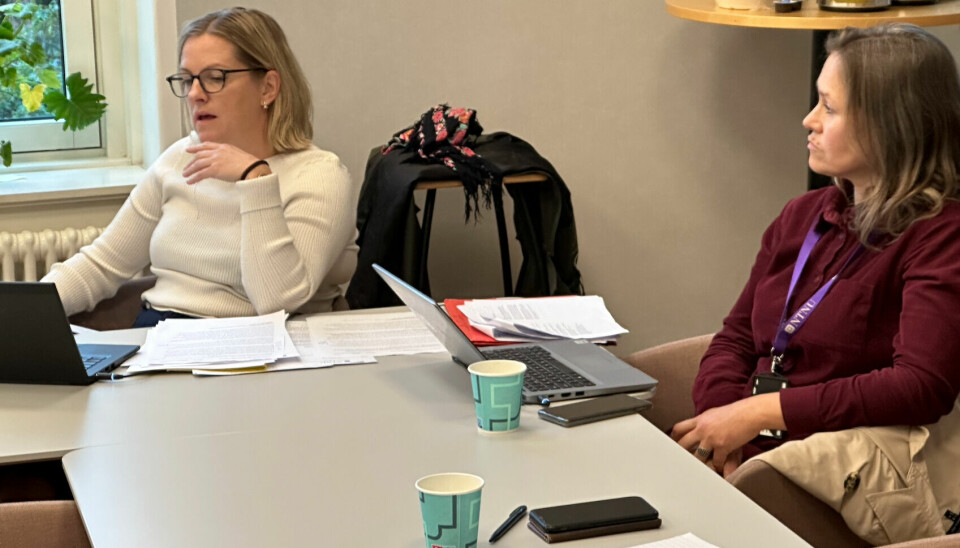 Mari Nygård og Unni Eikeseth stlite kritiske spårsmål omkring transparens og medvirkning, som de begge mente det har skortet på i spareprosessen ved instituttet.