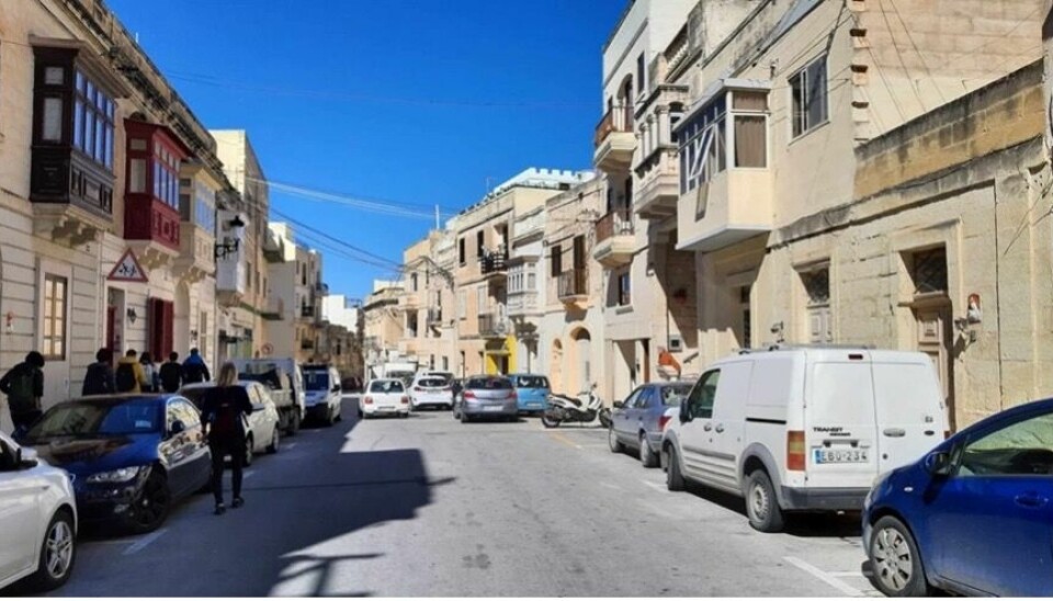 Studenter utforsker hvordan byer fungerer som varmeøyer (urban heat island) på Malta.