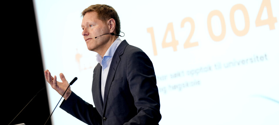 Færre nordmenn tar hele graden sin i utlandet