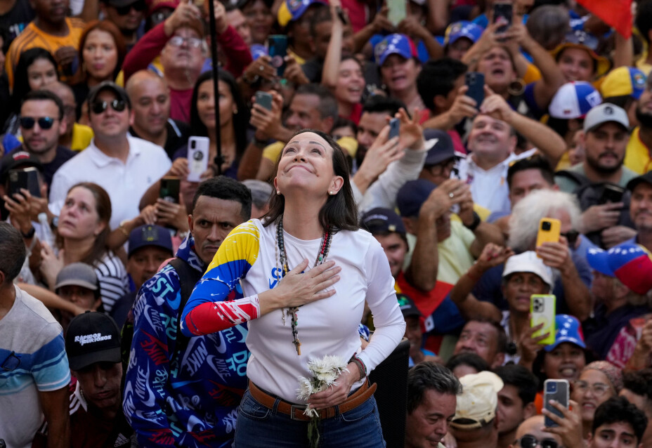 Nobels fredspris tildeles Venezuelas opposisjonsleder María Corina Machado