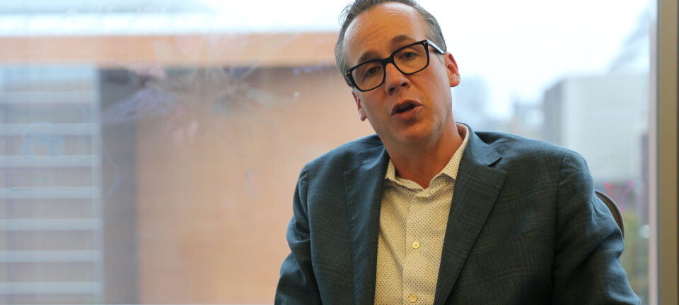 Han frykter at Harvard vil kapitulere for Trump