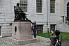 Harvard, statue, skotupp